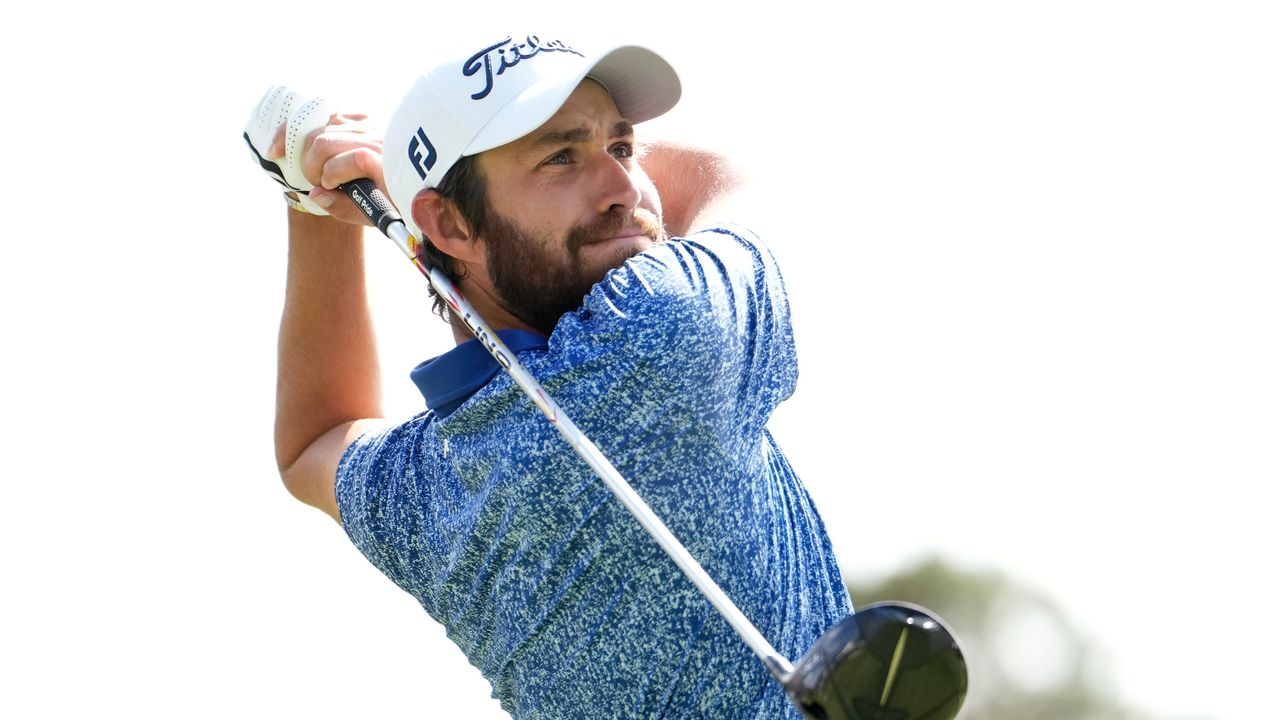 Thomas Rosenmueller takes a shot during the Nationwide Children&#039;s Hospital Championship