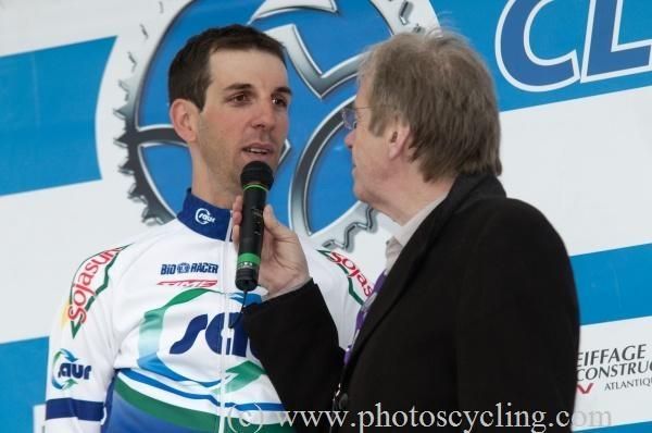 Laurent Mangel (Saur-Sojasun) lined up as defending champion.