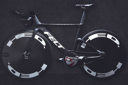 You can now buy Felt s left hand drive track bike for just 26 000 Cycling Weekly