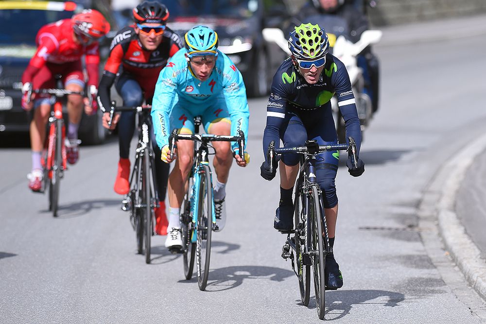 Jon Izaguirre leads the select lead group on the final climb at Tour de Suisse