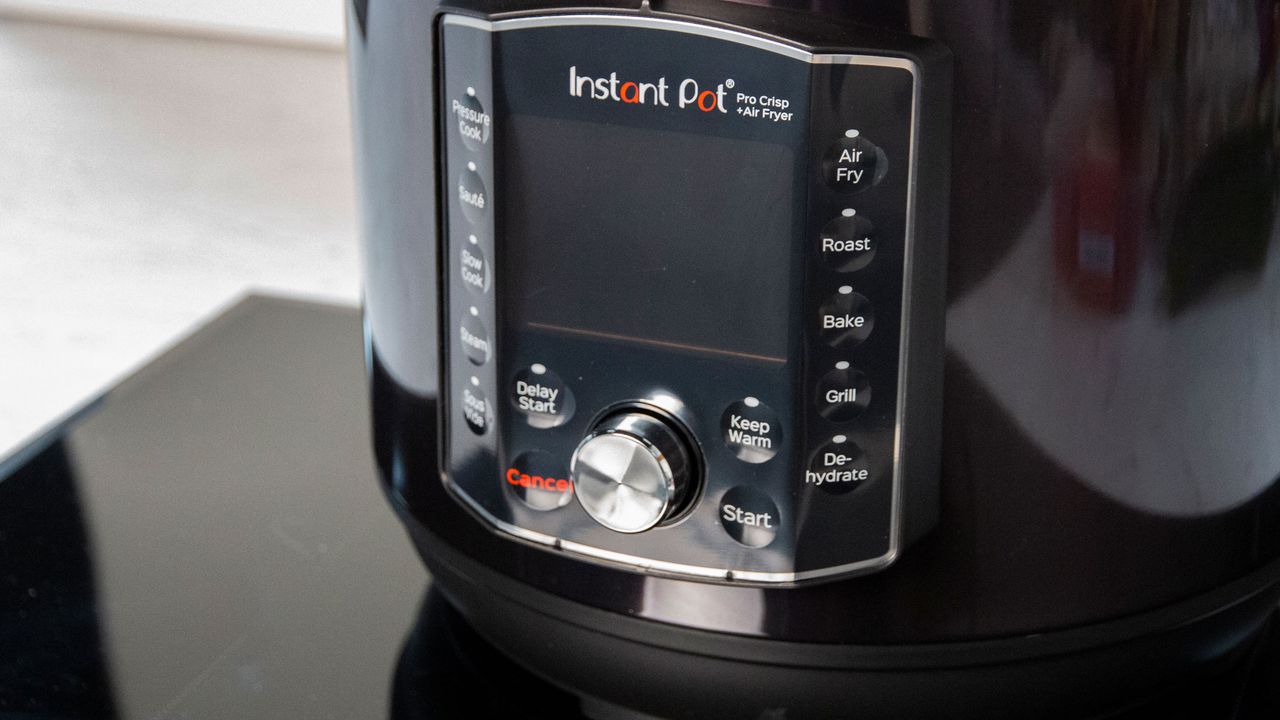 multicooker instant pot display