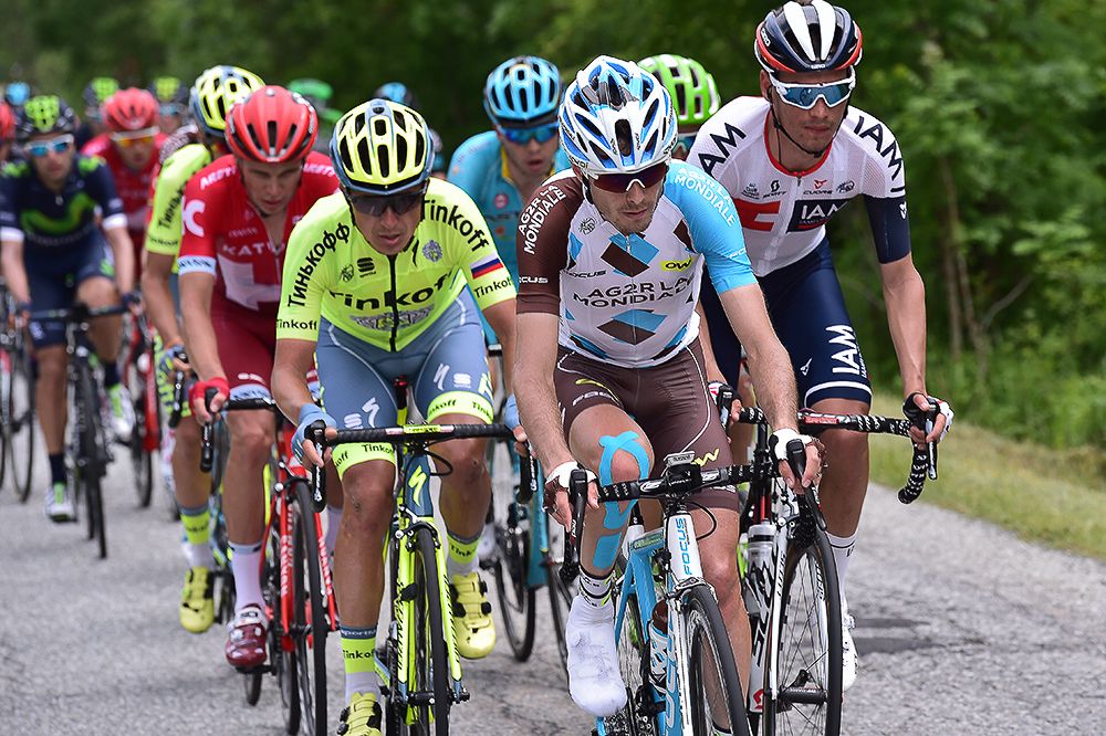 The leaders climb during stage 19.