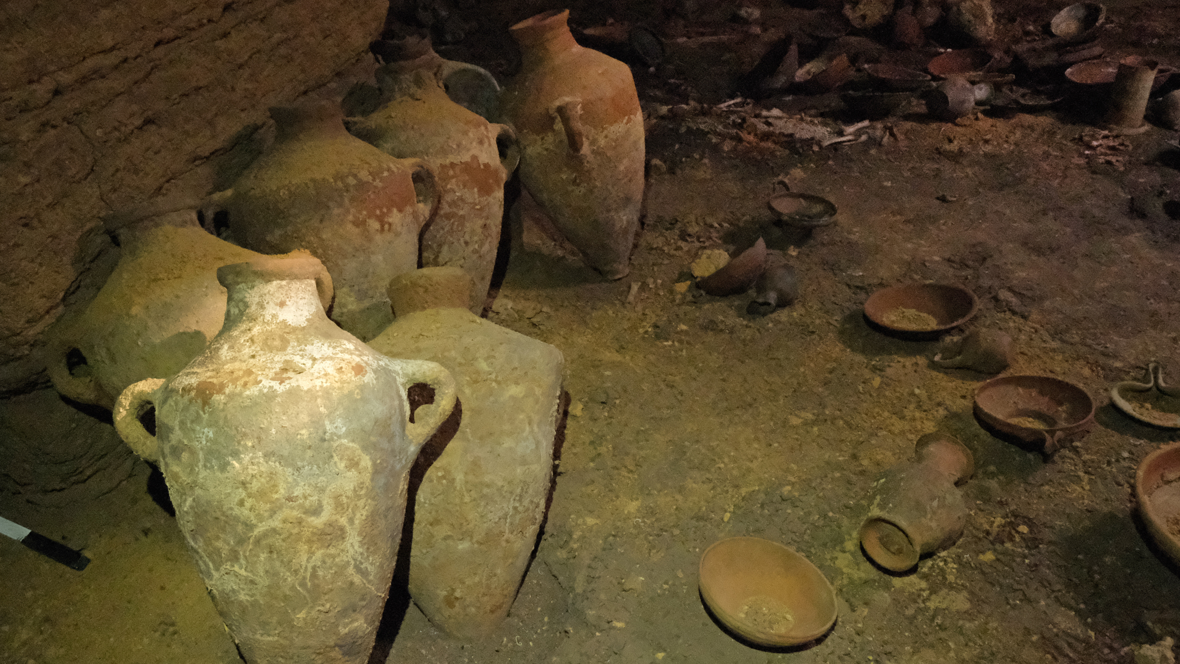 Dozens of examples of pottery were found in the cave. Some of them were imported from Syria, Cyprus and Lebanon in ancient times.