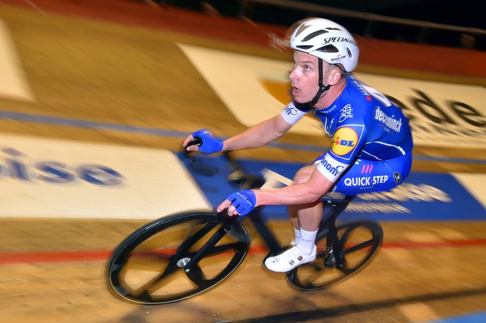 Iljo Keisse goes deep to secure overall victory