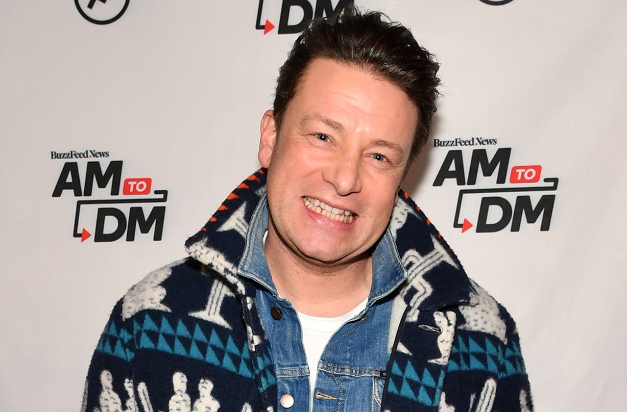 jamie oliver host new cooking show coronavirus