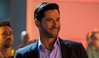 lucifer smiling season 4