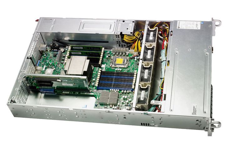 The interior of the Gateway GR380 F1
