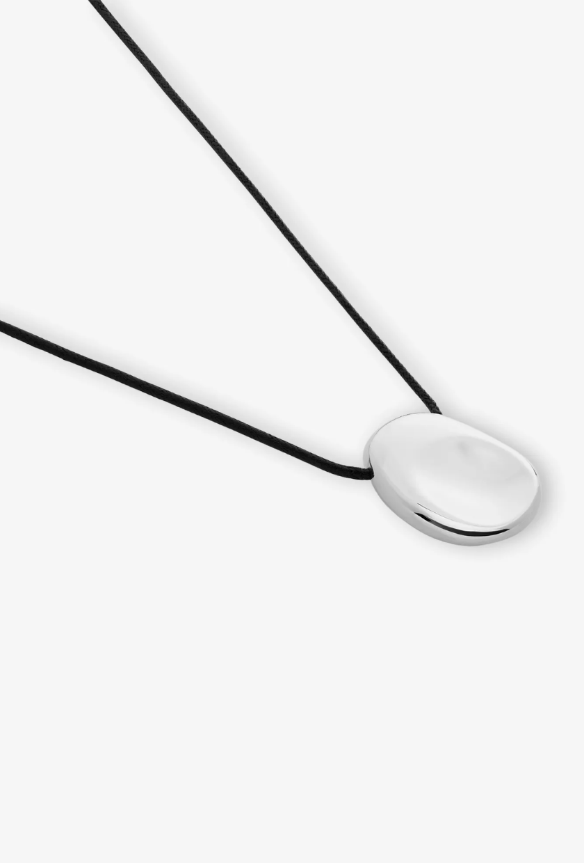An image of a statement necklace from Monica Vinader.