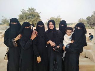 Asmaa with some Yemeni women I met at Barren Temple, or " throne of Bilqis", in Marib city. The temple was added with other landmarks of the ancient Kingdom of Saba to the UNESCO World Heritage.