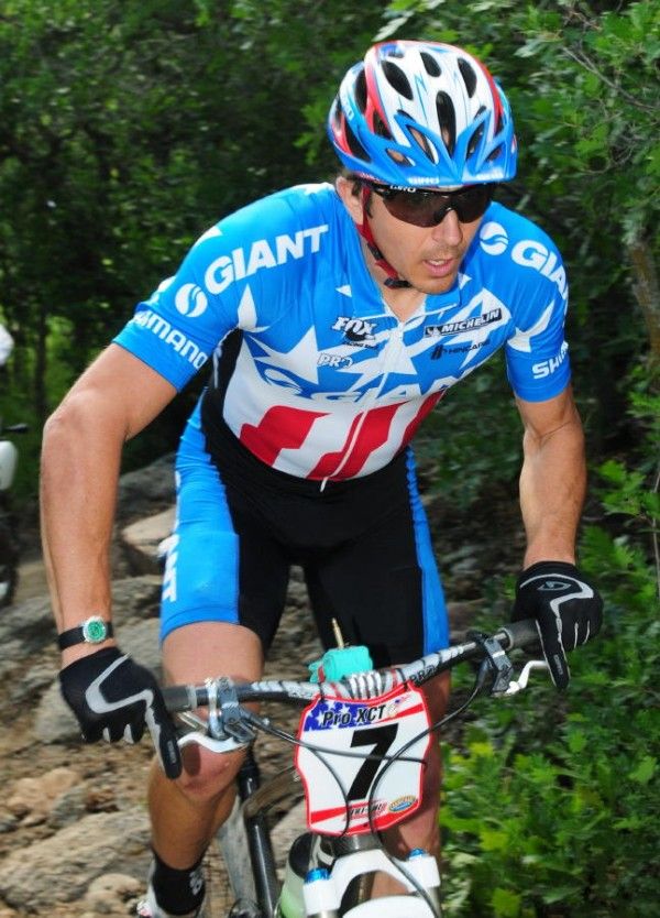 Adam Craig (Giant) rides with the leaders.