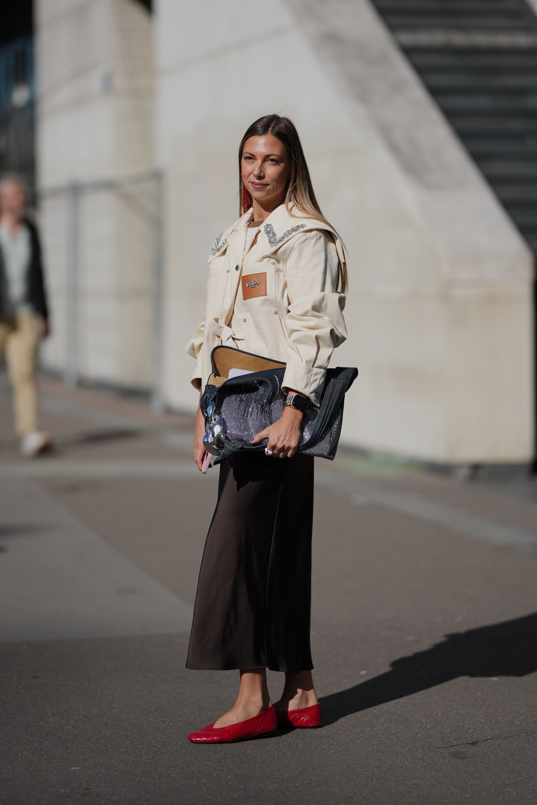 French girls are wearing ballet flats and Mary Janes at Paris Fashion Week