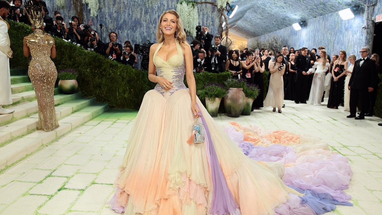 Blake Lively posing with her bag at the 2026 Met Gala