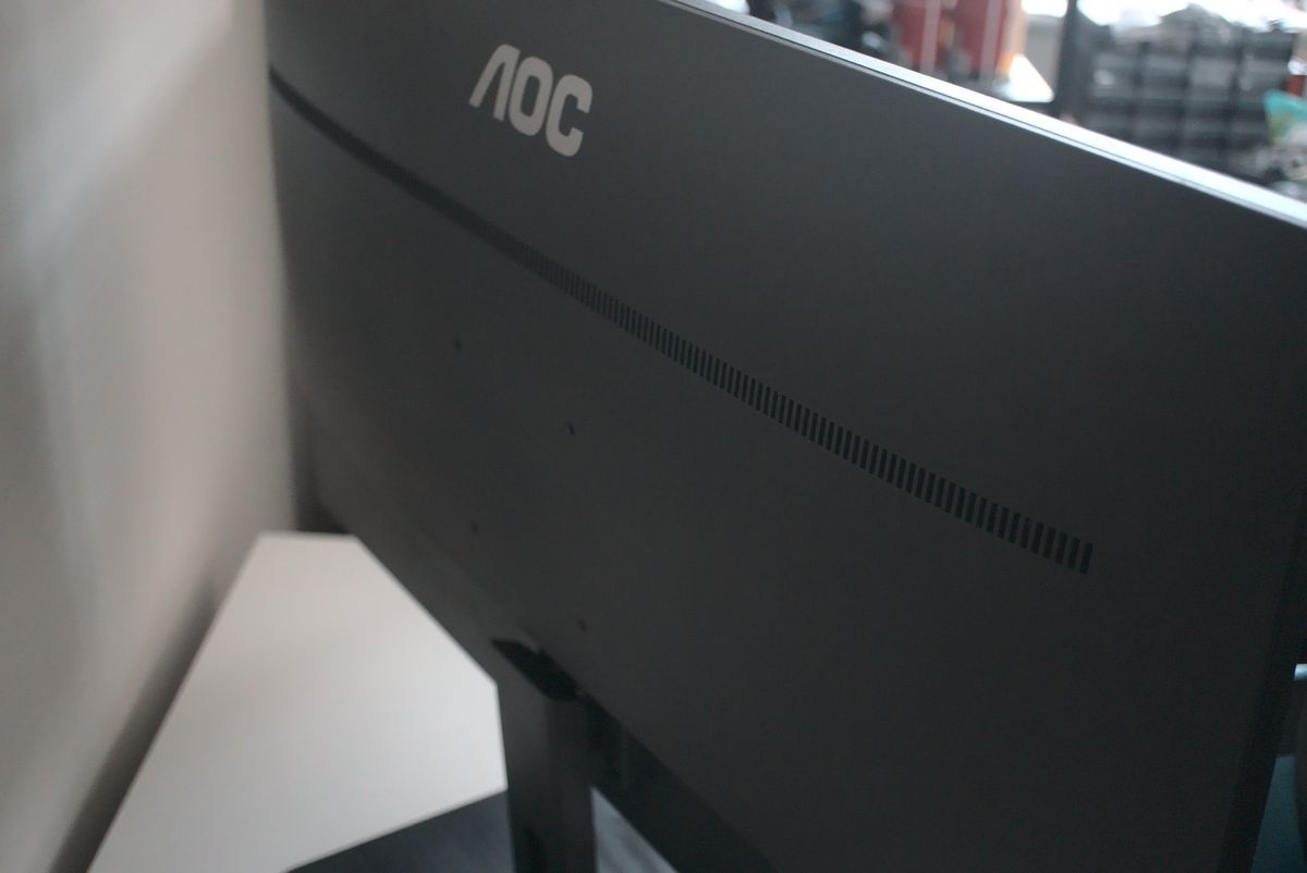 AOC U32E2N