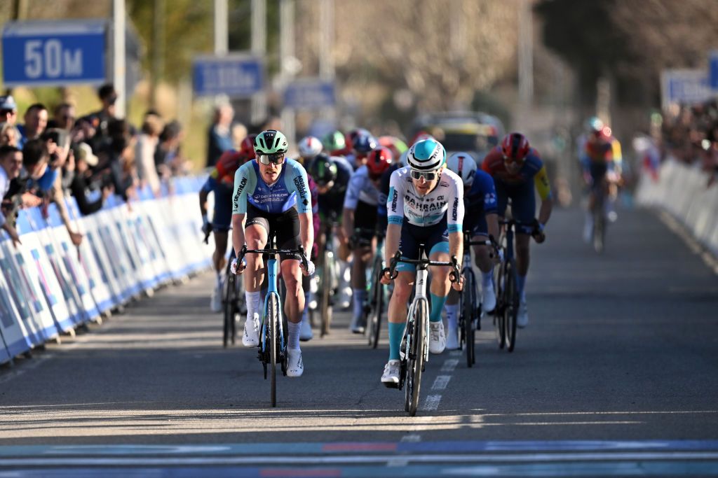 Fred Wright brings home the Tour de Provence peloton