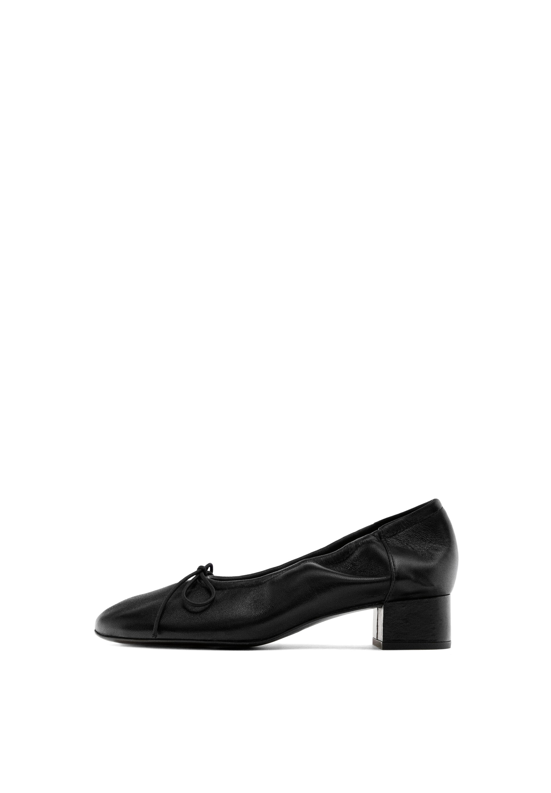 High-Heel Ballerinas