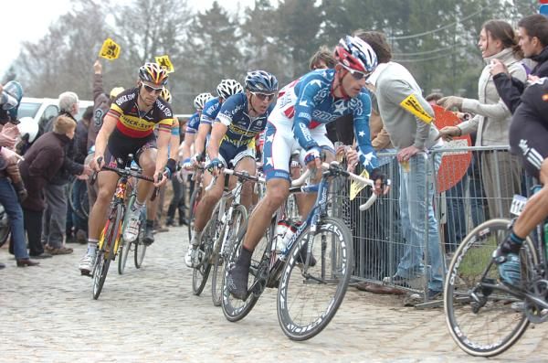 George Hincapie (BMC) in the group with Boonen.