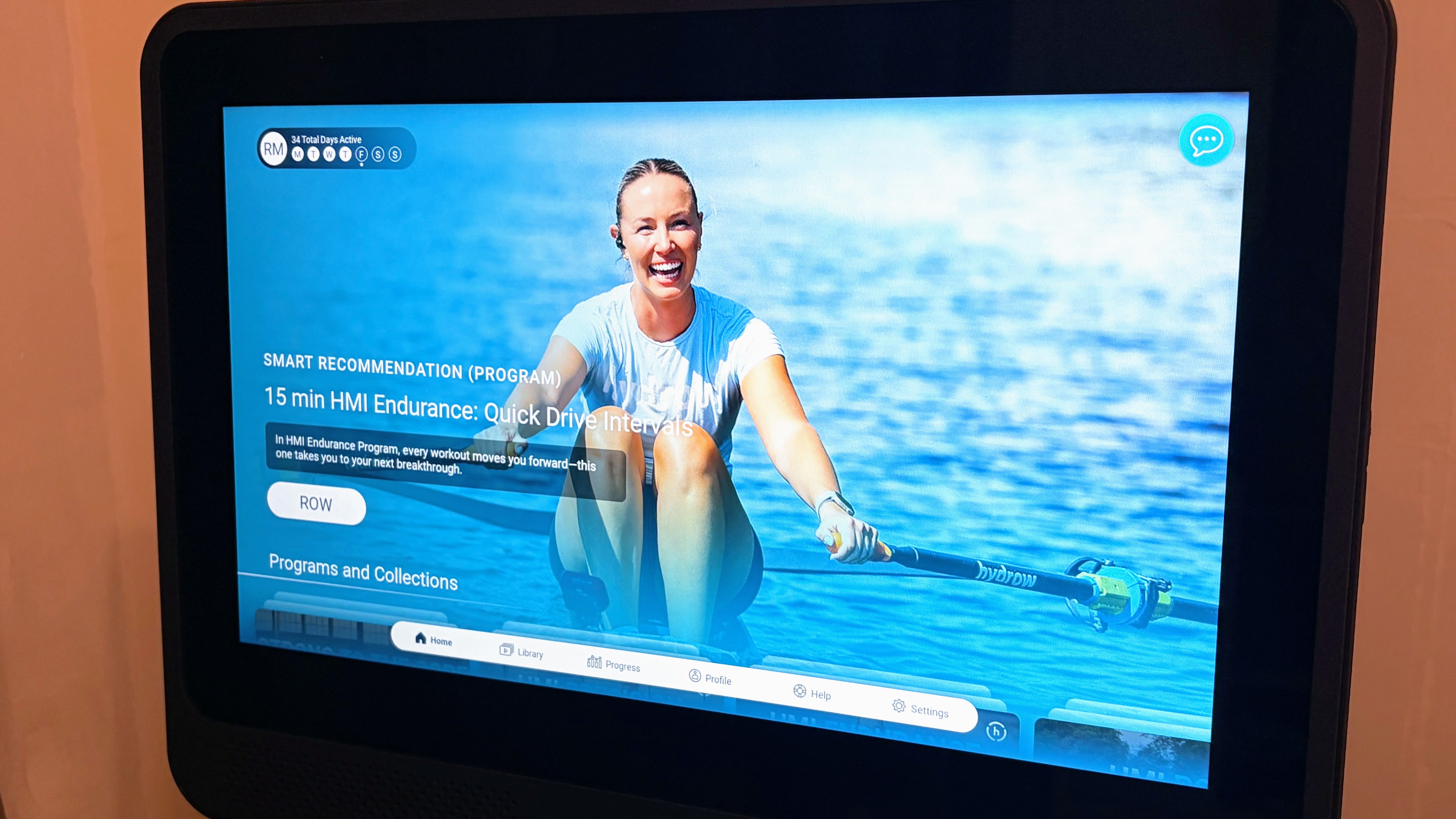 an image of the on-screen coaching options on the Hydrow Wave