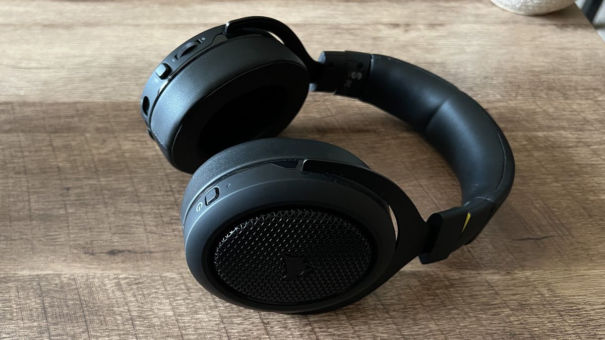 Corsair HS70 Bluetooth