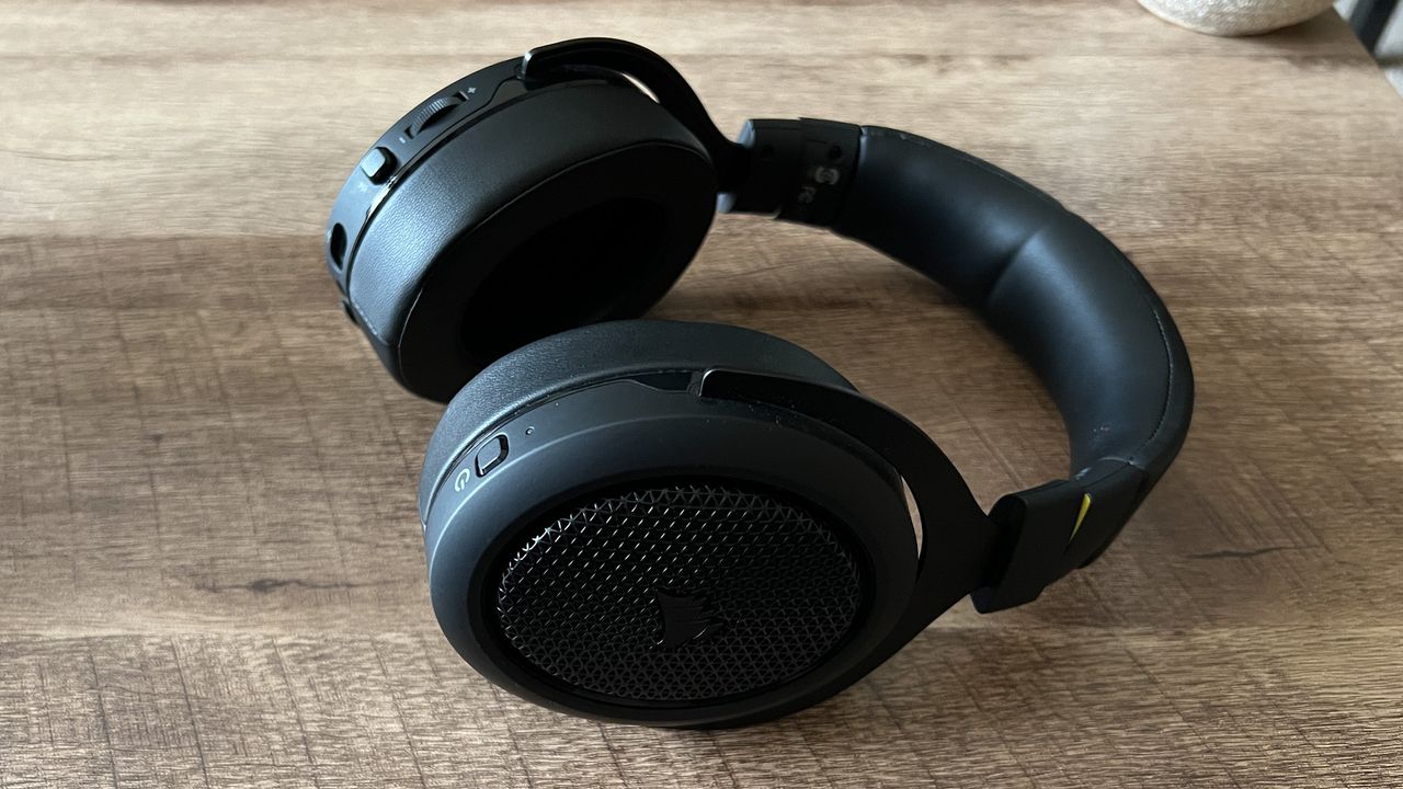 Corsair HS70 Bluetooth