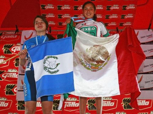 Cadet women's cross country podium (l-r): Maria Echeverria and Irene Flores.