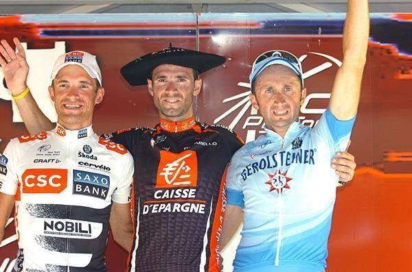Alejandro Valverde (Caisse d'Epargne) tops the podium with Alexandr Kolobnev (CSC-Saxo Bank) and Davide Rebellin (Gerolsteiner) (l &amp; r)