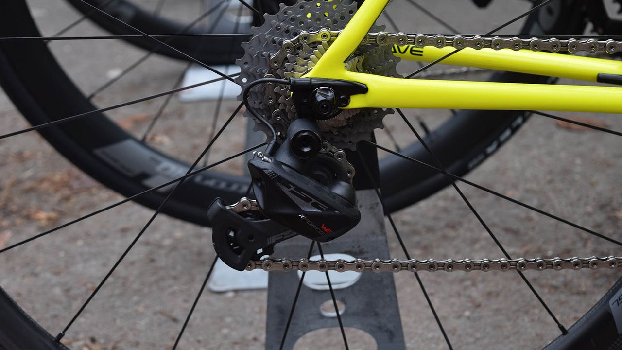 Valcar Cyclance's Cannondales ran FSA WE drivetrains