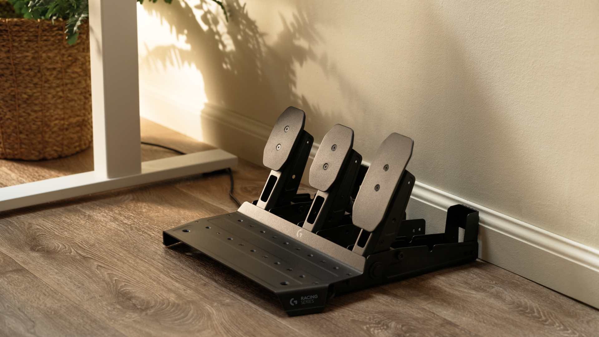 Logitech G RS50