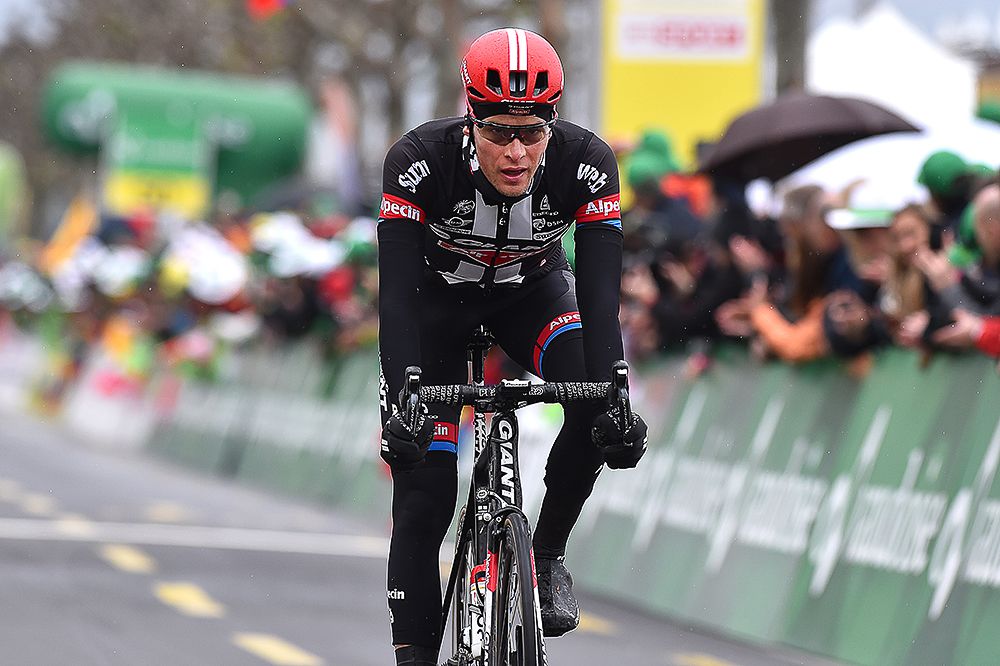 Tobias Ludvigsson finishes the final stage of Romadie
