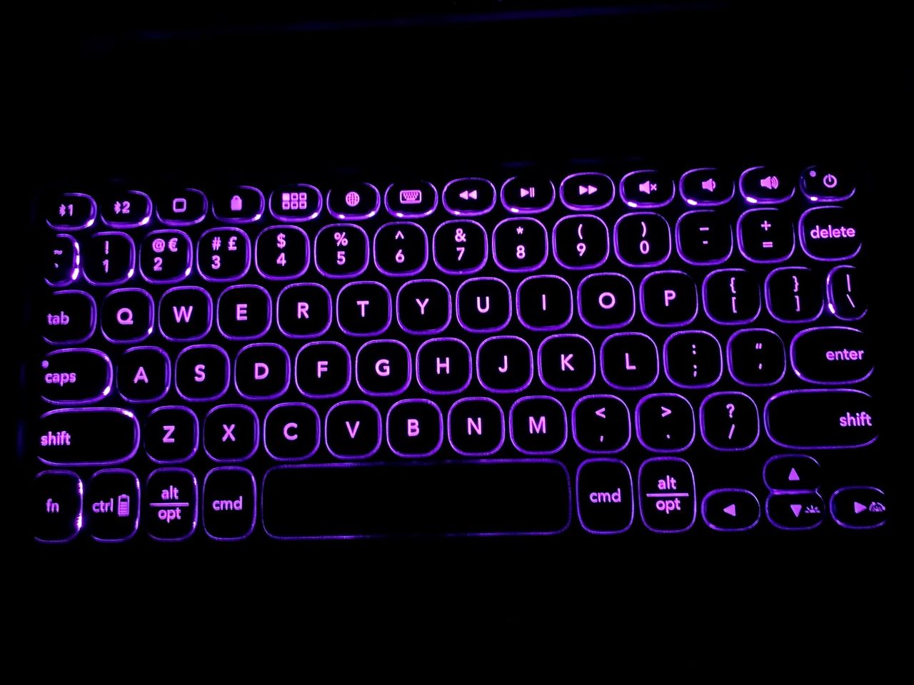 Zagg Slim Book Go Backlight