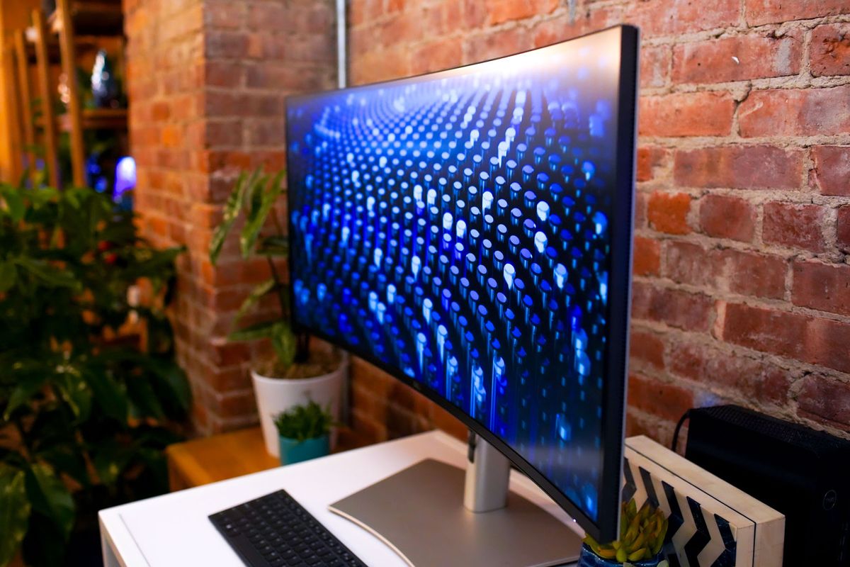 Dell's new 40" UltraSharp monitor introduces innovative tech for