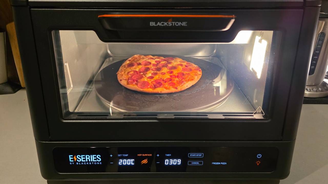 Blackstone E Series Pizza Oven Air Fryer Combo