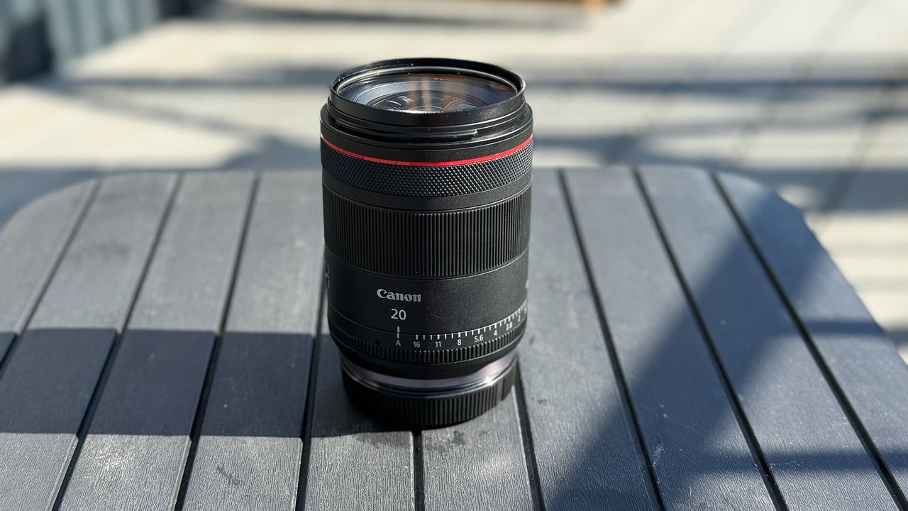 Canon RF 20mm f/1.4L VCM on a table