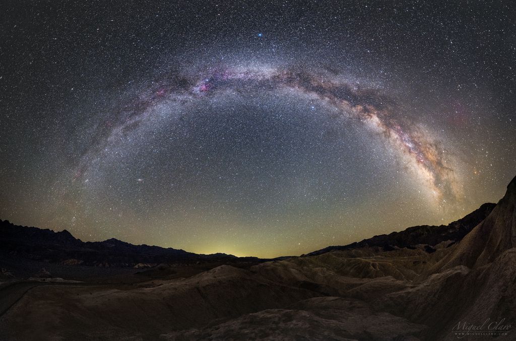 Milky Way Arcs Above Zabriskie Point in Death Valley (Photo) Space
