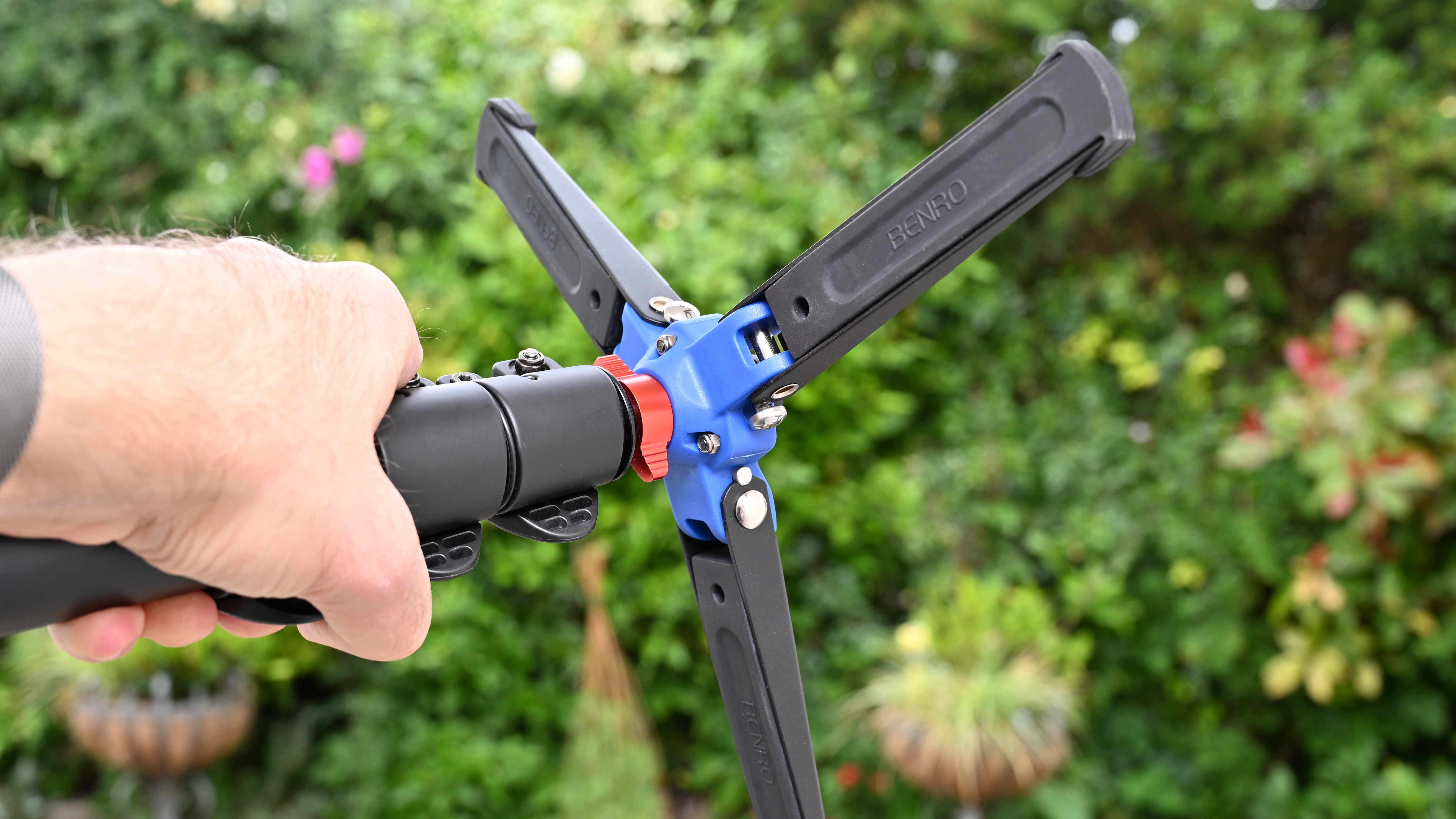 Benro A48FD Series 4 Aluminum Monopod with 3-Leg Locking Base