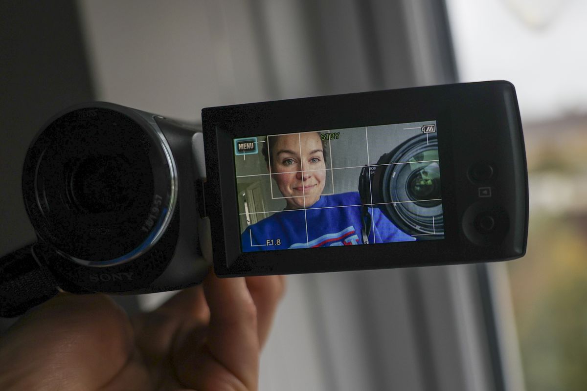 Sony HDRCX405 Handycam review a cheap, compact HD camcorder Digital