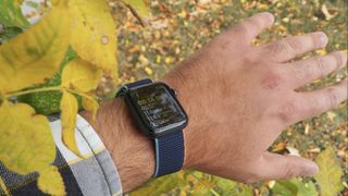 How to connect apple watch gps to discount iphone