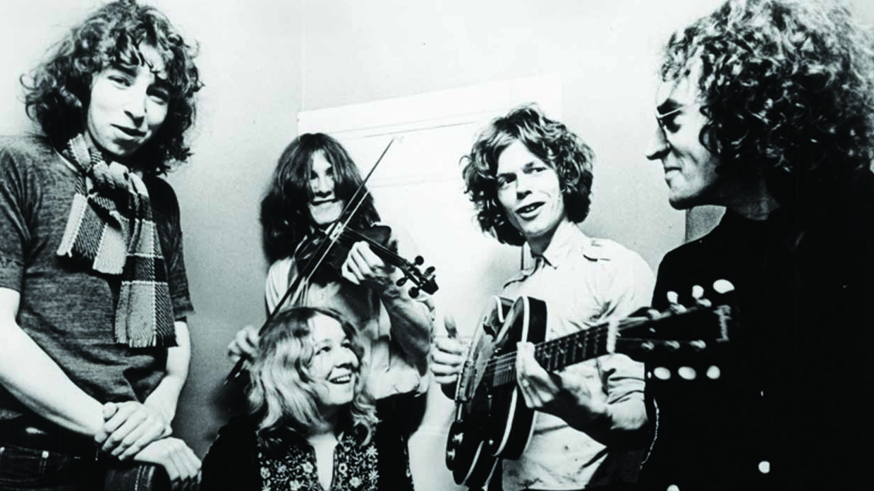 Fairport Convention black and white group photo with Sandy Denny