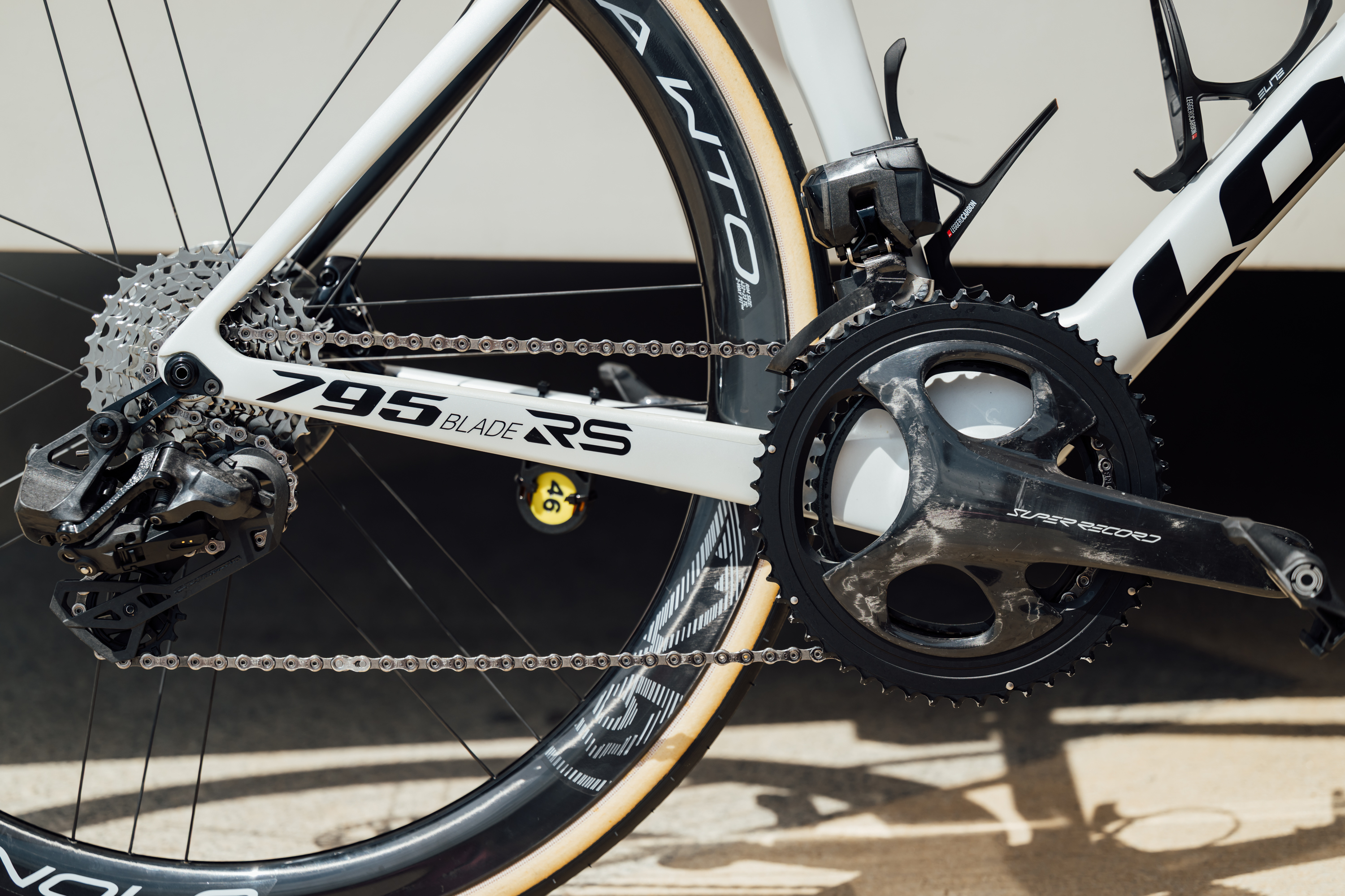 A close up of Campagnolo&#039;s new Super Record Wireless groupset