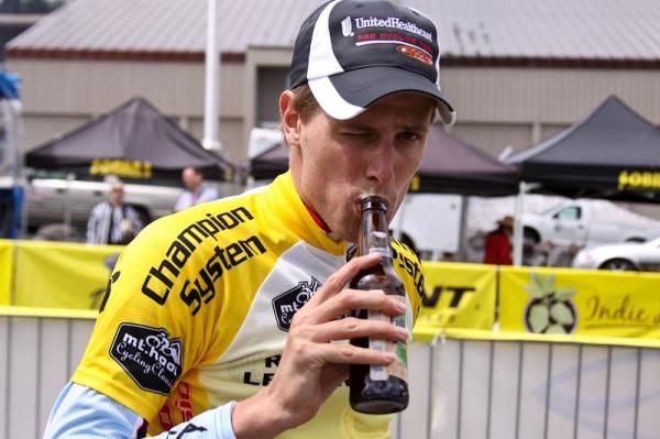 De Maar tastes the fruits of his victory.