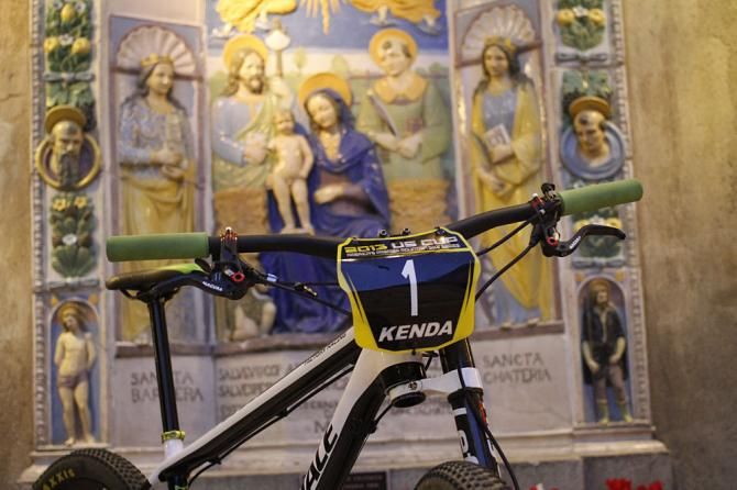 Jeremiah Bishop's Cannondale, with its #1 Pro XCT plate