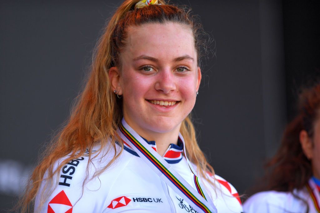BRUGES BELGIUM SEPTEMBER 21 Silver medalist Zoe Bckstedt of The United Kingdom celebrates winning during the medal ceremony after the 94th UCI Road World Championships 2021 Women Junior ITT a 193km Individual Time Trial race from KnokkeHeist to Bruges flanders2021 ITT on September 21 2021 in Bruges Belgium Photo by Luc ClaessenGetty Images