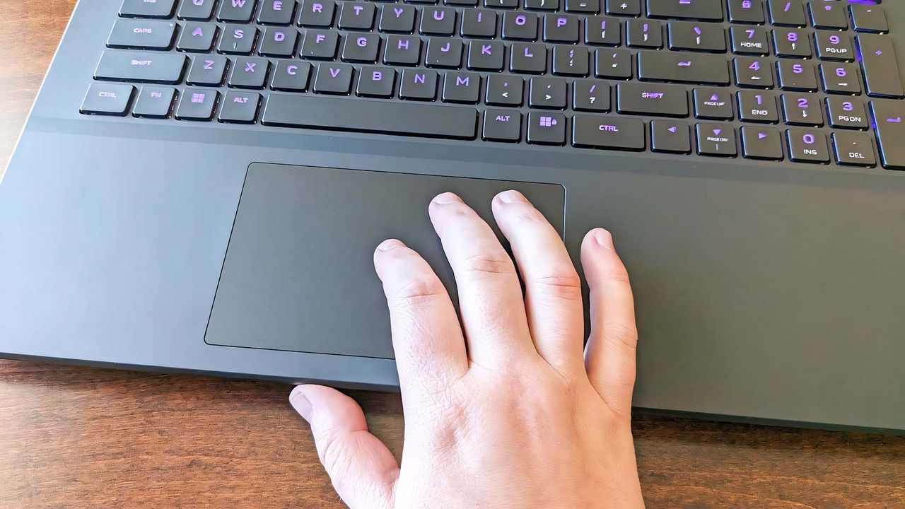 Alienware M18 R2 touchpad.