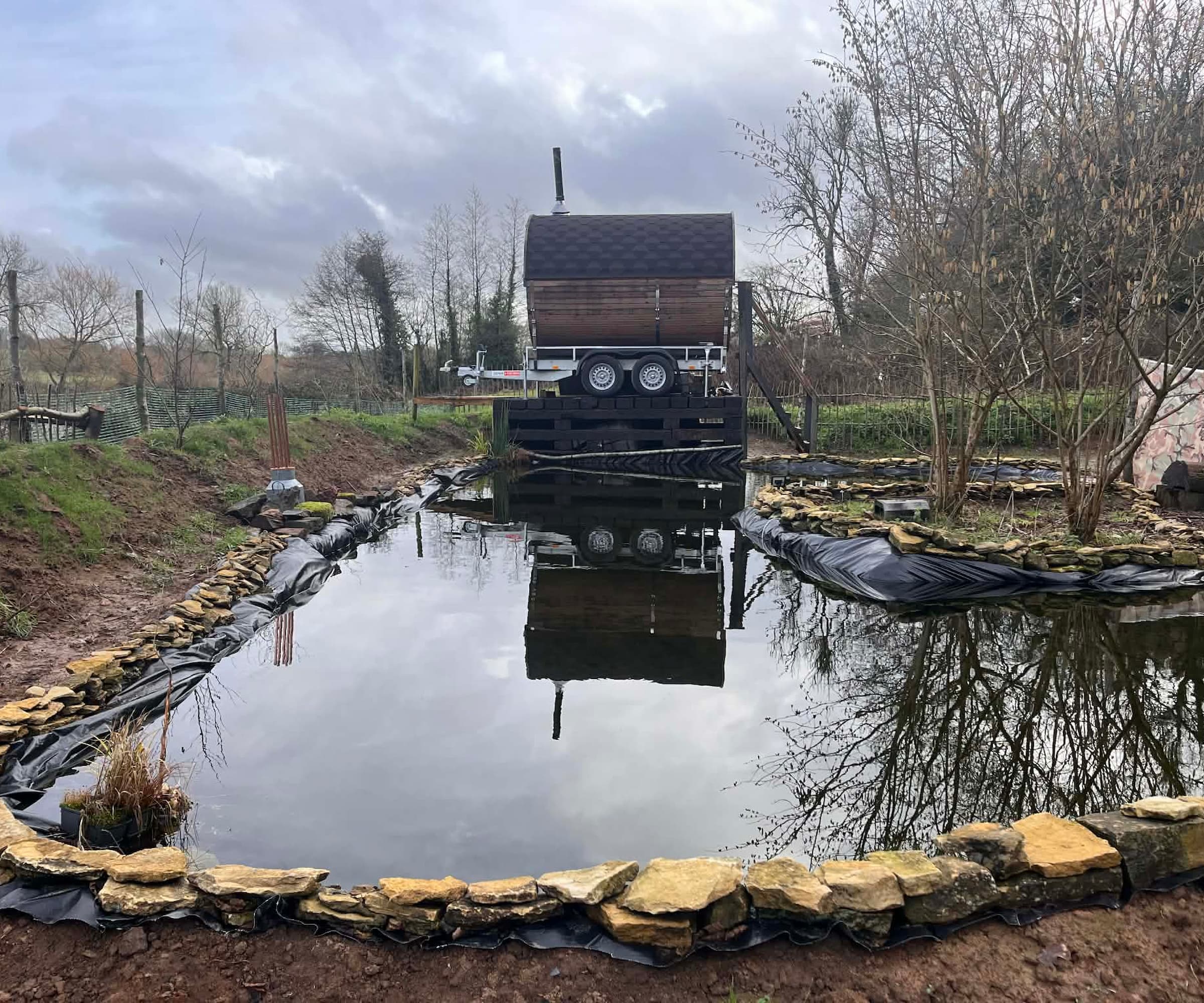 A moveable floating house