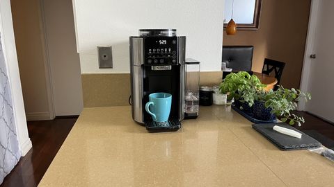 De'Longhi TrueBrew CAM1025MB review: a Robusta drip coffee maker to keep  the caffeine flowing