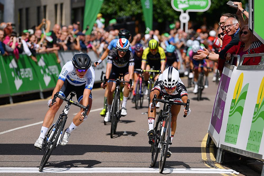 Coryn Rivera (Sunweb) and Marianne Vos (Waowdeals) sprint for the stage 2 finish line at OVO Energy Women's Tour