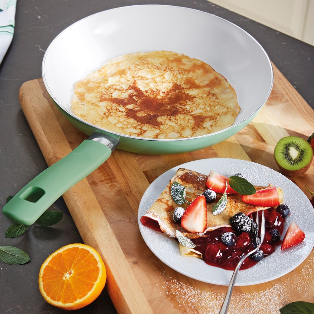 Latest Lidl kitchen essentials collection features pretty pastel