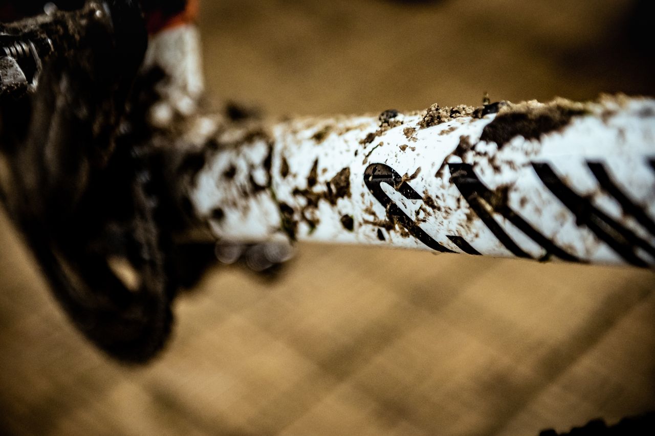 Ceylin del Carmen Alvarado's Canyon Inflite CF SLX cyclo cross bike