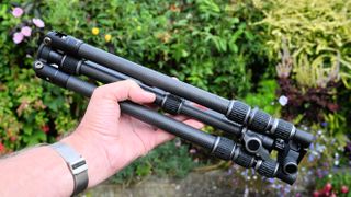 Vanguard Vesta TB 204CB tripod kit