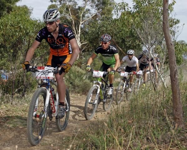 Dan McConnell leads the pack early but pulled out midway through the race