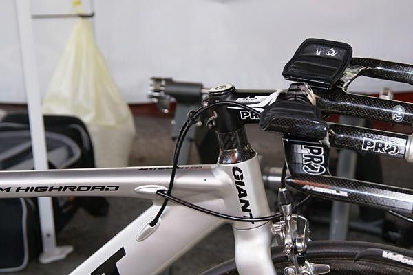 Team High Road makes an effort to tuck in its cables by virtue of some zip ties.